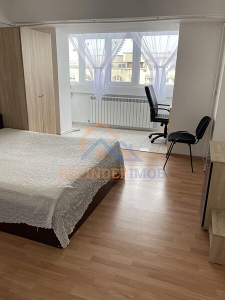 Decebal, Alba Iulia, apartament 3 camere de vanzare central,